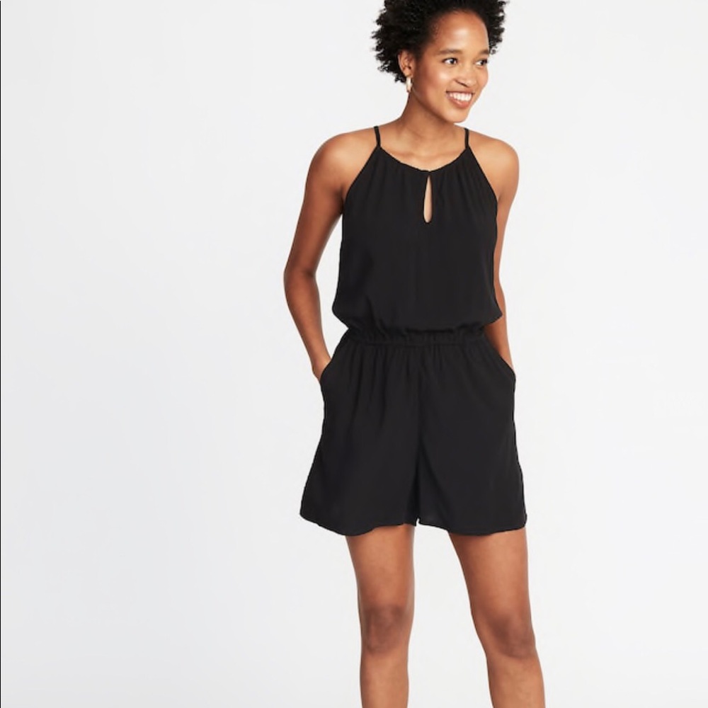 Waist Defined Sleeveless Keyhole Romper